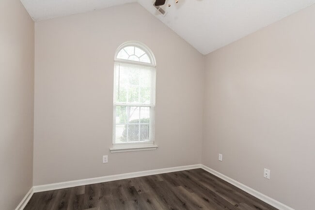 Building Photo - 6133 Goldenfield Dr