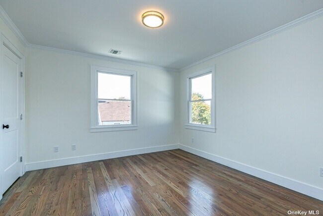 Building Photo - 201 Nassau Blvd