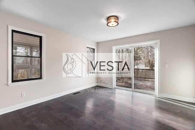 Building Photo - 4 Riddle Rd