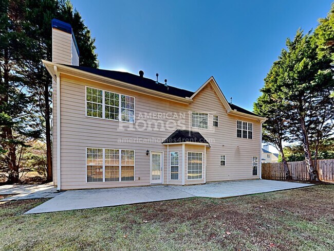 Building Photo - 3204 Chippewa Run NW