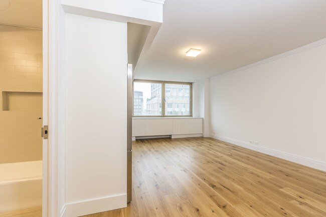 Interior Photo - The Colorado