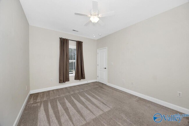 Building Photo - 4706 Old Maple Ct