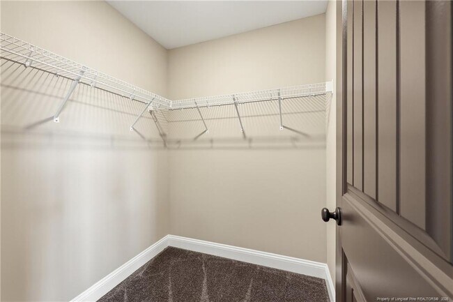 Building Photo - 206 Leland Ln