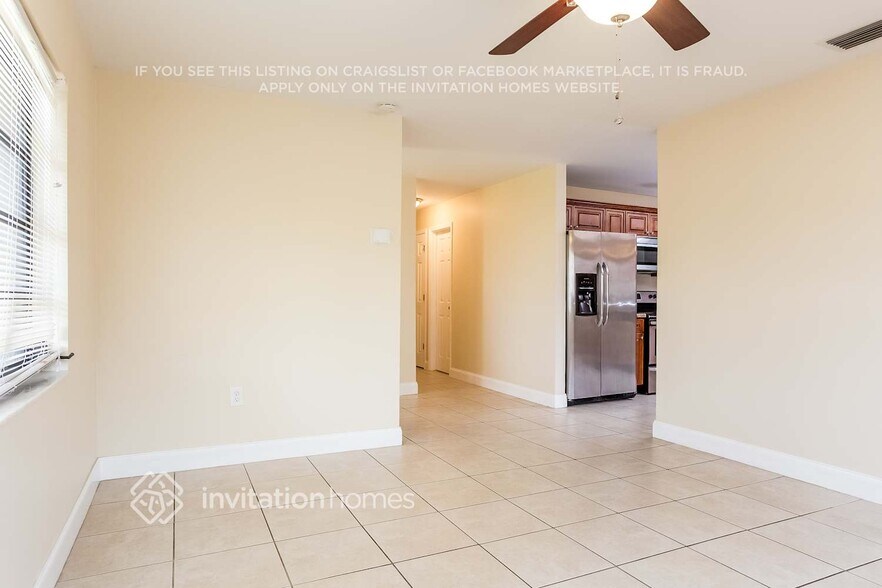 Building Photo - 9504 Bloomfield Dr