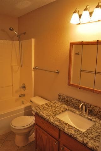 Building Photo - 3015 Scenic Glen Dr