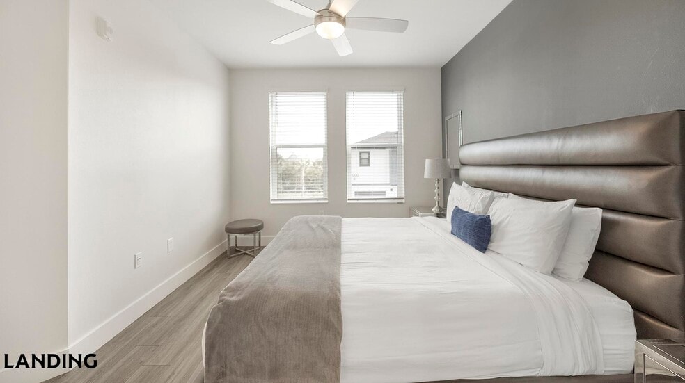 Building Photo - 4950 W Prescott St