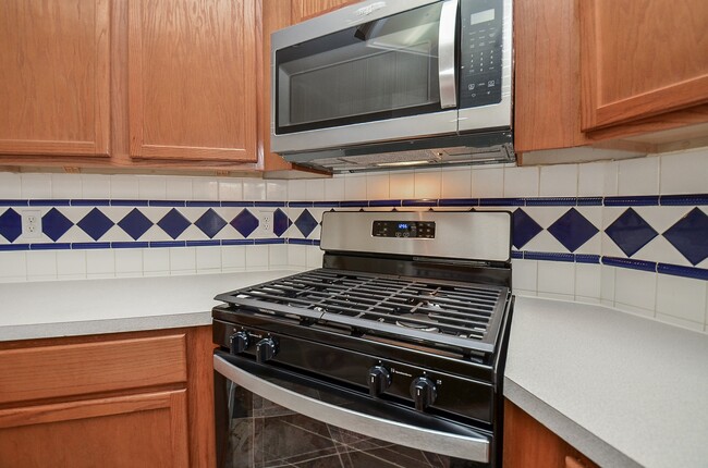 Building Photo - 5819 Mitre Peak Ln