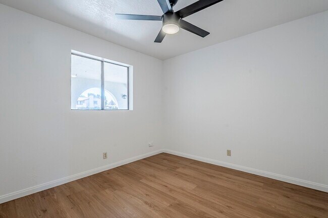 Building Photo - 834 N Constellation Way