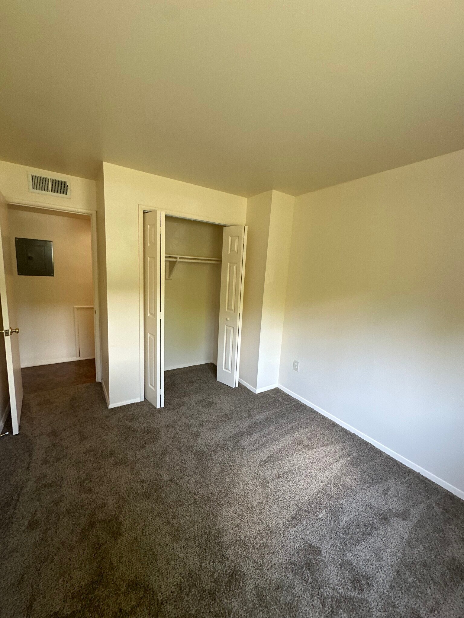 Building Photo - 7208 Donnell Pl