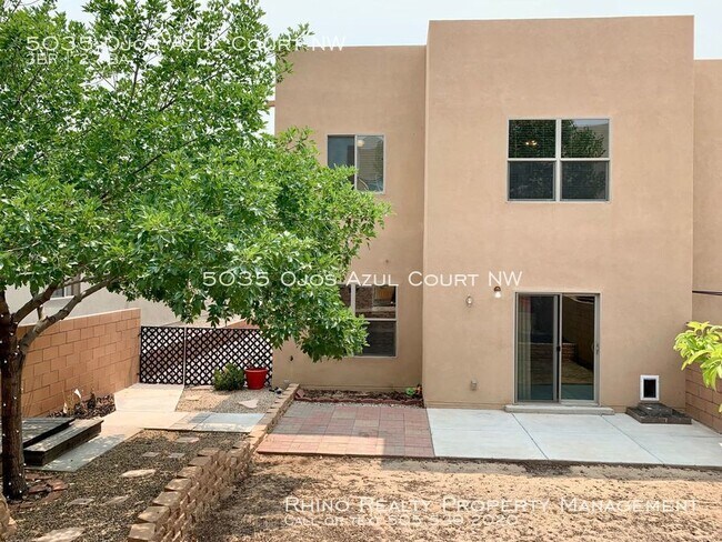 Building Photo - Exquisite 3 Bedroom, 2.5 Bath Home In The ...