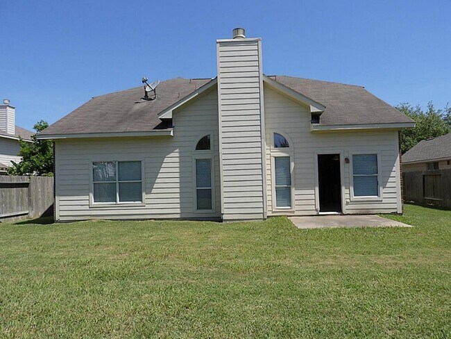 Building Photo - 15127 Brookwood Bridge Ln