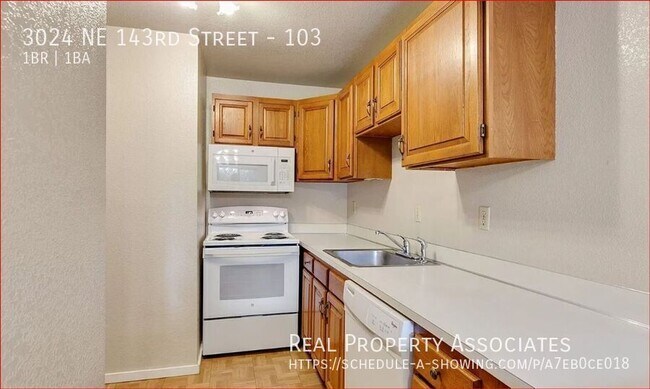 Building Photo - 3024 NE 143rd St