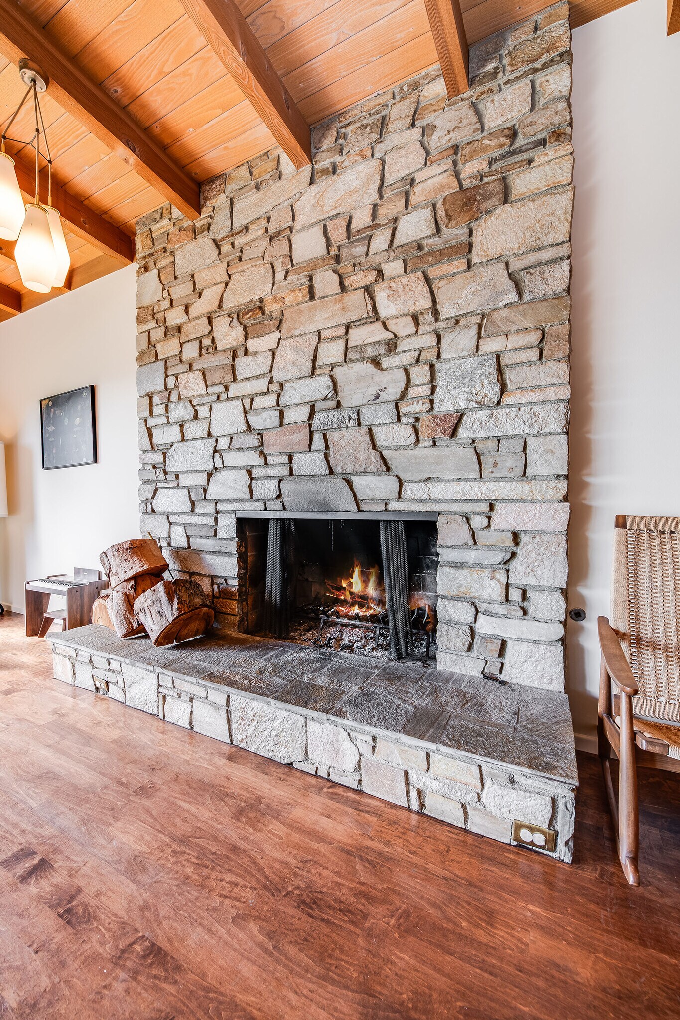 Building Photo - 2431 Carman Crest Dr