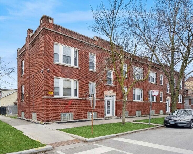 Building Photo - 5005 W Ferdinand St