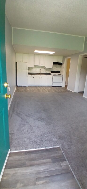 Primary Photo - 33305 Ryan Dr