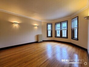 Building Photo - 0 bedroom in CHICAGO IL 60613