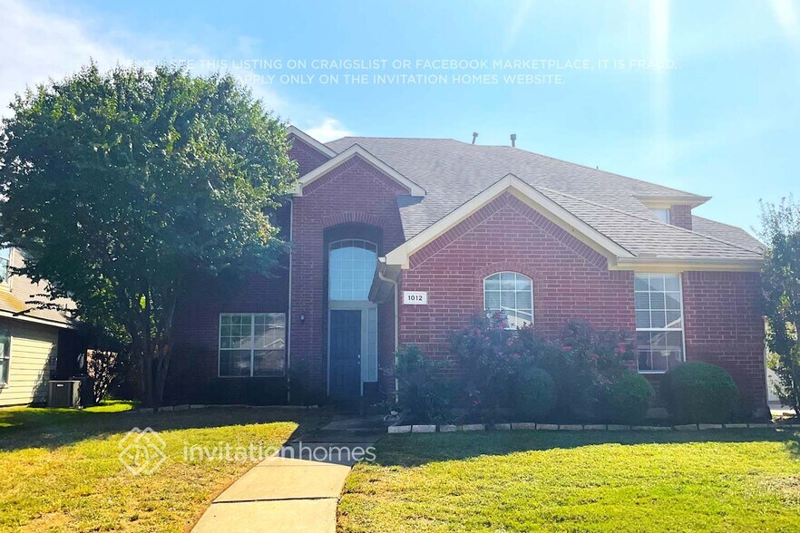 Building Photo - 1012 Tanglewood Dr
