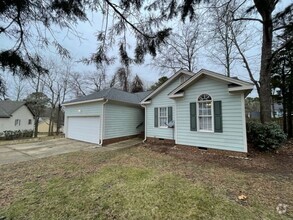 Building Photo - Great Fuquay Location!