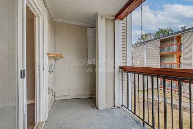 Building Photo - 2740 W 86th Ave