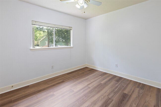 Building Photo - 22014 Soft Pines Ct