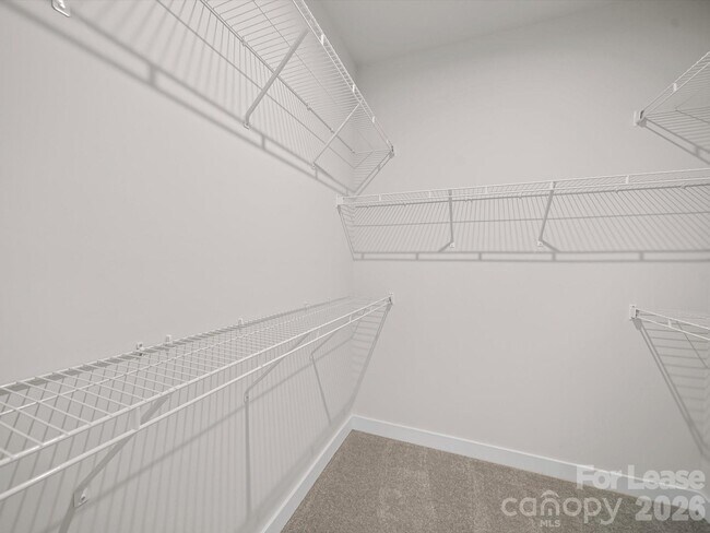 Building Photo - 9922 Oaklawn Blvd NW