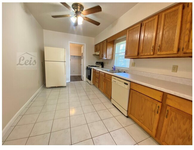 Building Photo - 113 Orchard Ave