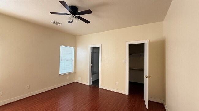 Building Photo - 1615 Palcio Real Dr