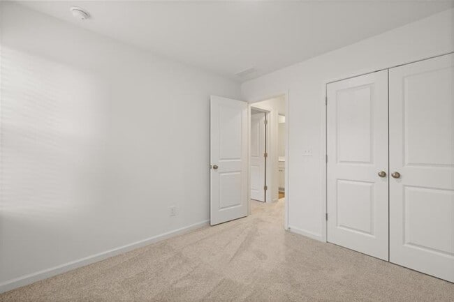 Building Photo - 458 Red Dragon Dr