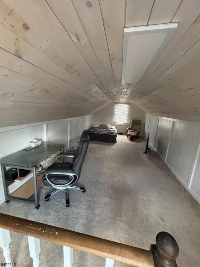 Building Photo - 61 Circle Dr