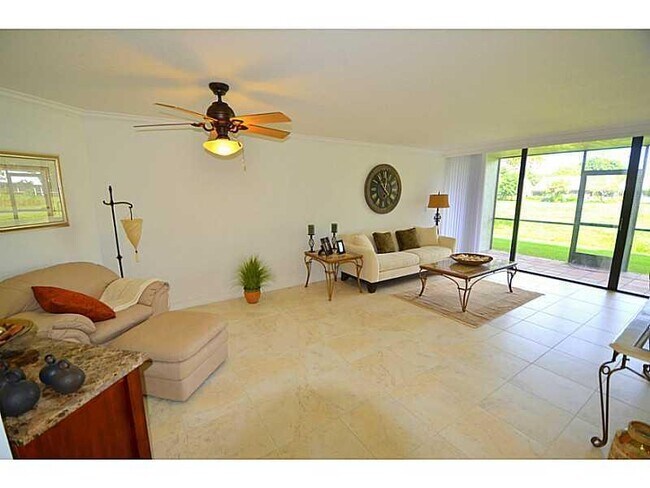 Building Photo - 6371 La Costa Dr