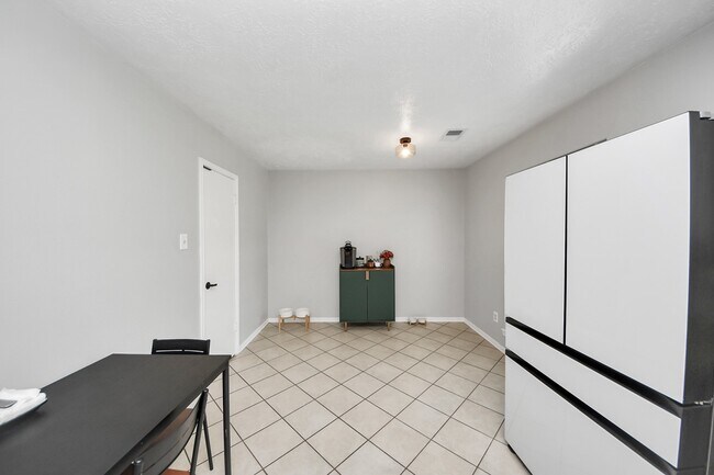 Building Photo - 20923 Moor Lily Ct