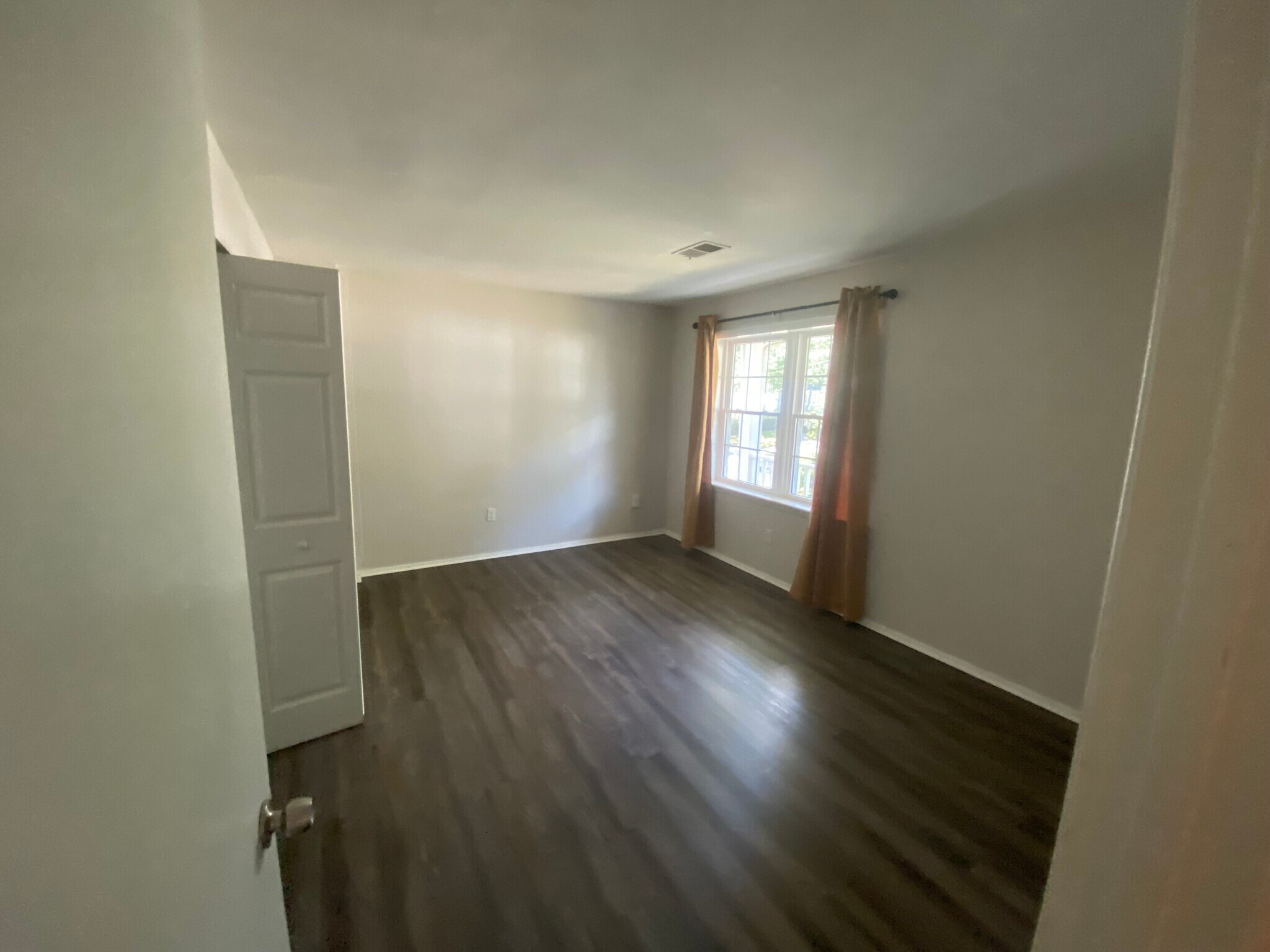 Bedroom 4 (downstairs) - 4616 Twinbrook Rd