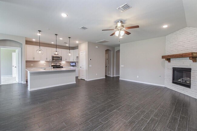 Building Photo - 9623 Thimbleweed Dr