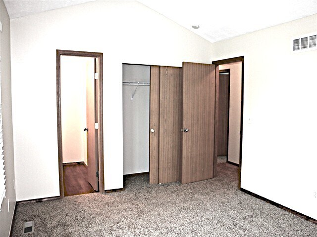 Building Photo - 2162 Birdfoot Ln