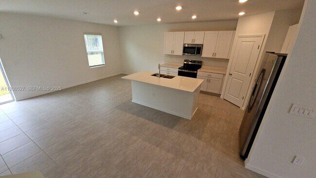 Building Photo - 4724 Yellow Elder Wy