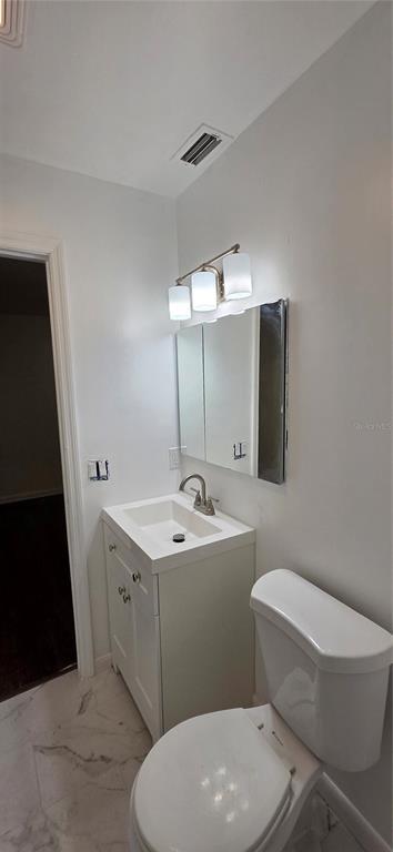 Building Photo - 6717 Mornay Cir