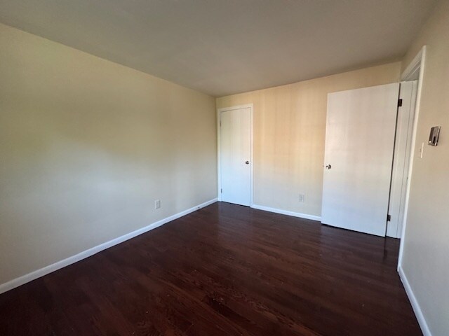 Building Photo - 17 Sinai Cir