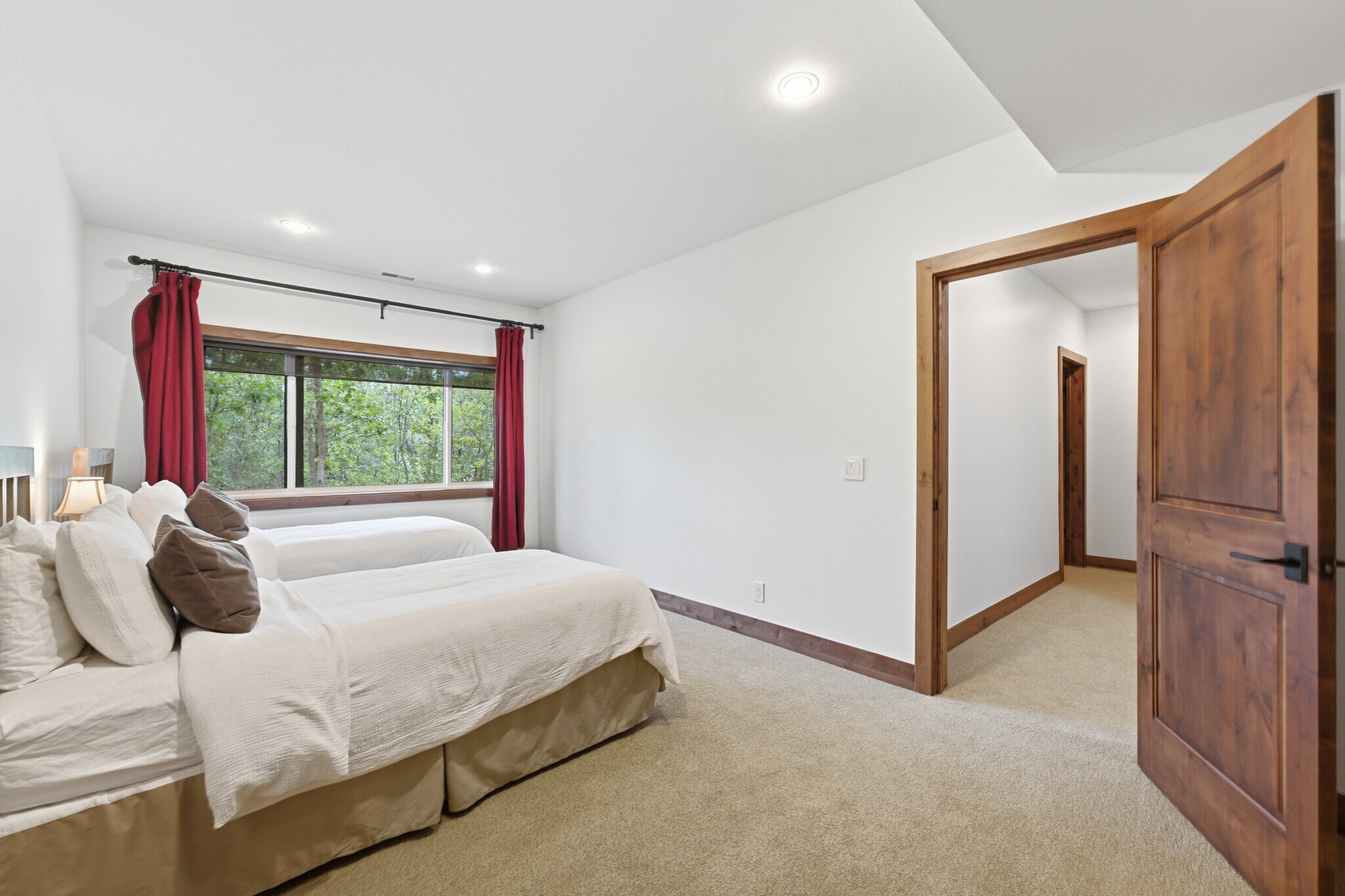 Building Photo - 7240 Buckboard Dr