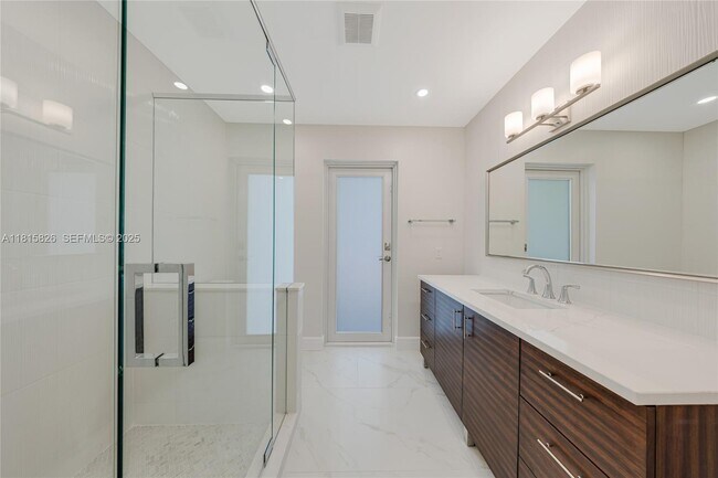 Building Photo - 8825 SW 151st St