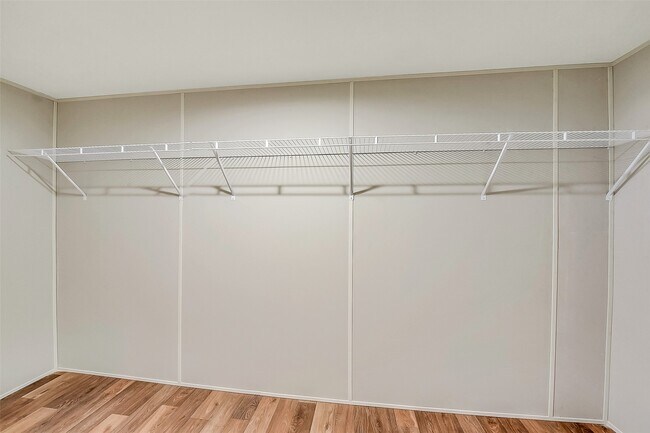 Building Photo - 25150 Faraway Ln