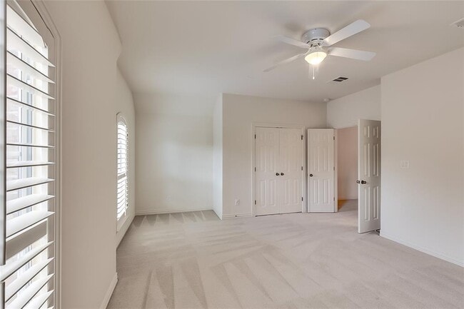 Building Photo - 11608 Spicewood Pkwy