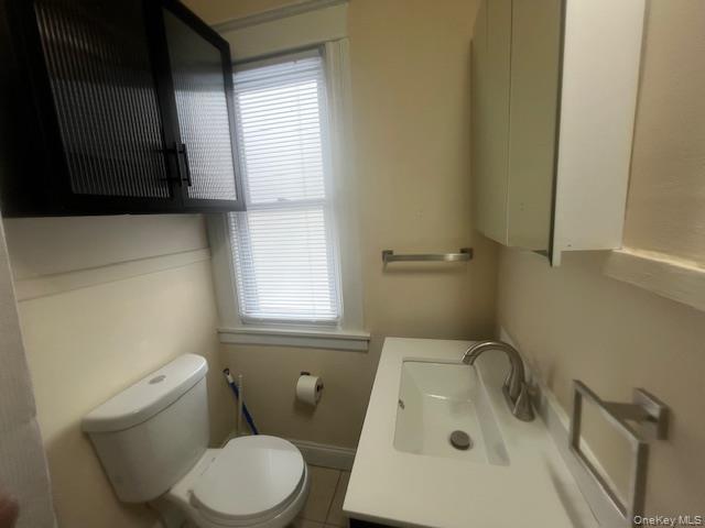 Building Photo - 18 Innis Ave