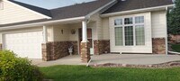Building Photo - 1908 Sunny Springs Dr