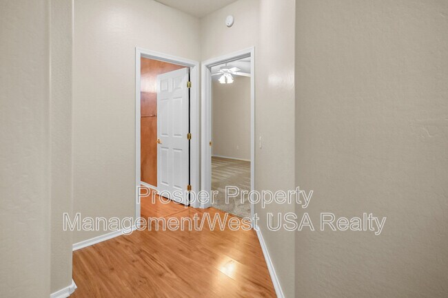 Building Photo - 17547 W Calistoga Dr