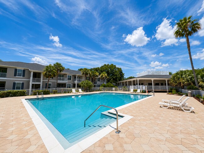 Building Photo - 6016 Hemingway Cir