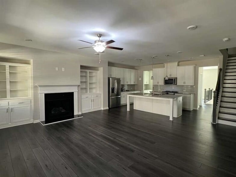 Building Photo - 4260 Essex Pond Wy