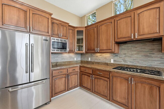 Building Photo - 11047 E Mirasol Cir