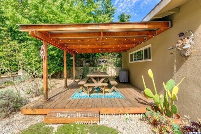 Building Photo - 4385 El Prieto Rd