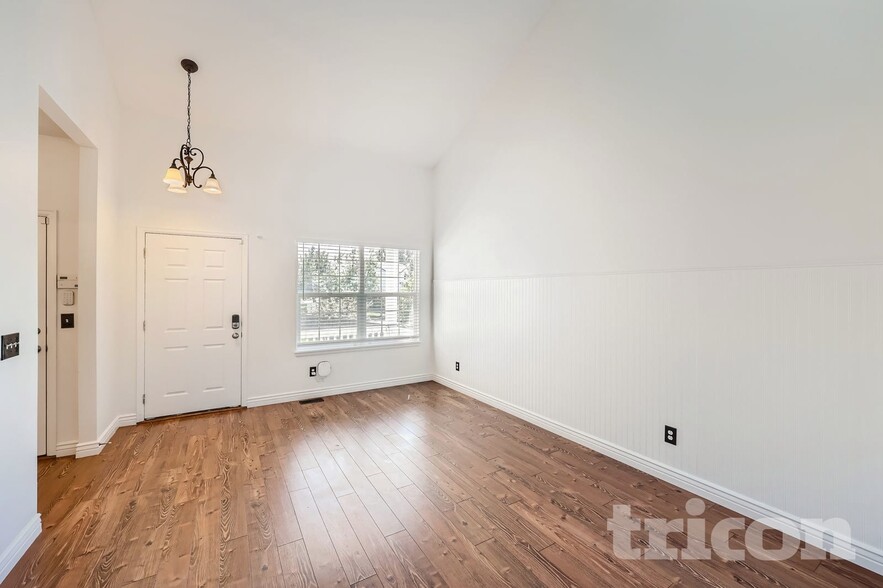 Building Photo - 12342 S Nate Cir