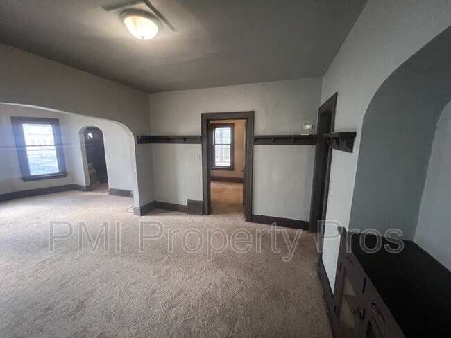 Building Photo - 2530 N 37th St